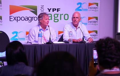 "Las instituciones se fortalecen respetando la palabra dada. Pero forzar las reglas para quedarse un mandato más, claramente, las debilita”, afirmó Pereda