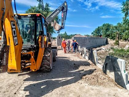 Las intervenciones en infraestructura fueron a gran escala para sanear el canal y contener el borde costero con el objetivo de mejorar la zona