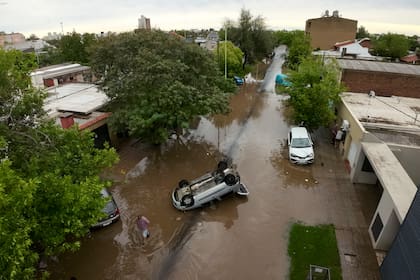 Las inundaciones de Bahía Blanca afectaron a miles de personas