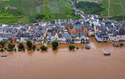 Las inundaciones golpearon el municipio alemán de Zell (Sebastian Schmitt/dpa)