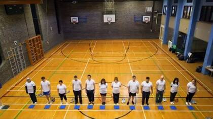 Las investigadoras clasificaron a un grupo de voluntarios según distintas medidas y los resultados difirieron. Foto: BBC Mundo