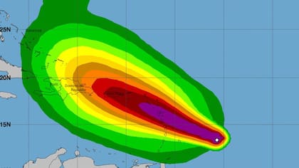 Las islas del Caribe se preparan para la tormenta María luego del furioso paso del huracán Irma