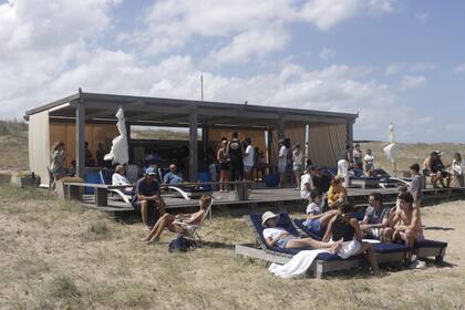 Las jornadas de kite surf convocan a todas las generaciones.