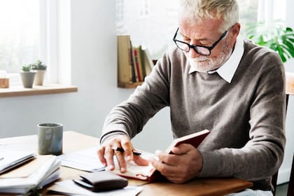 Las jubilaciones y pensiones se ajustan en un 1,5% este mes