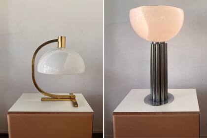 Las lámparas son los objetos fetiche de La Cûpula Concept Store y los años 70, una fuente inagotable de belleza. A la izquierda, un hallazgo de pieza única. A la derecha, lámpara de pie original diseñada por Eduardo Cabrejas