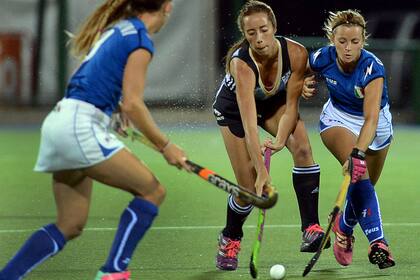 Las Leonas sumaron un triunfo ante Italia en Rosario