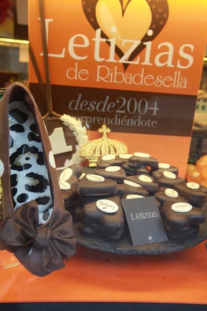 Las Letizias, son chocolates creados en Ribadesella en honor a la reina: es el pueblo de su abuela, y allí pasaba ella sus veranos.