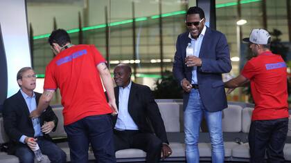 Las leyendas, en el set de televisión