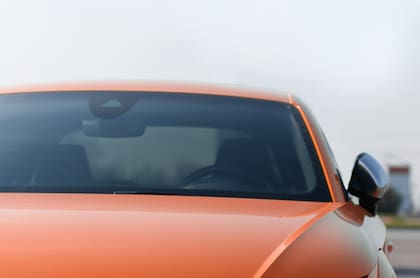 Las leyes de Florida indican que debe existir un máximo de polarizado en las ventanas de un vehículo