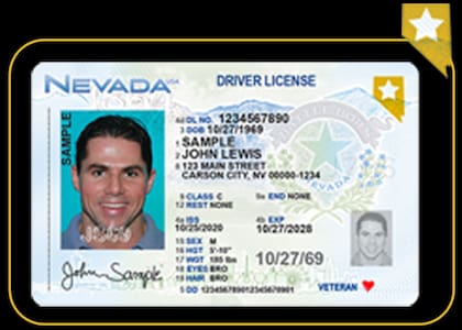 Las licencias de conducir de Nevada que cumplen con Real ID tienen una estrella en la esquina superior derecha