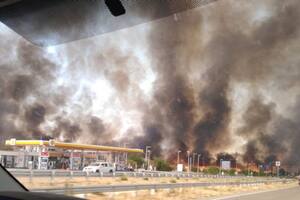 Incendios en Córdoba: las llamas bordean la autopista a Carlos Paz