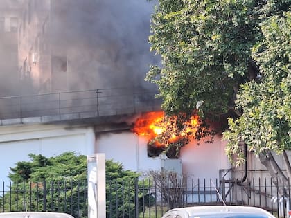 Las llamas que afectaron al Edificio Libertad en septiembre de 2025