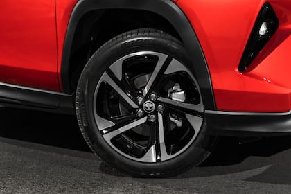 Las llantas son de 17" o 18", según la versión