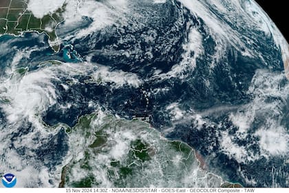 Las lluvias acumuladas podrían superar los 890 mm en el norte de Honduras, causando deslizamientos de tierra catastróficos.