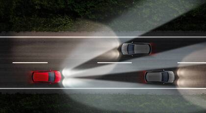 Las luces Matrix LED se ajustan a la iluminación del contexto.