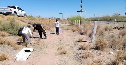 Las Madres Buscadoras realizan su trabajo en el estado de Sonora, México