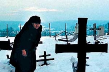 Las madres: Nushar Hasanaj perdió a sus dos hijos, Leke y Martin, durante una de las campañas ordenadas por Milosevic en los 90