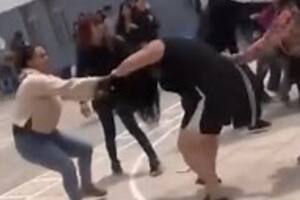 Pelea en una escuela de José C. Paz: madres se enfrentaron a golpes en el patio