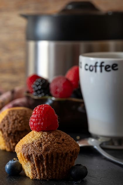Las magdalenas marmoleadas hechas con harina de almendra y sin azúcar son una buena opción para aquellas personas que quieren inicar una dieta