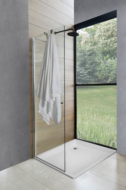 Las mamparas son claves a la hora de definir el área de ducha y generar una sensación de amplitud en baños pequeños