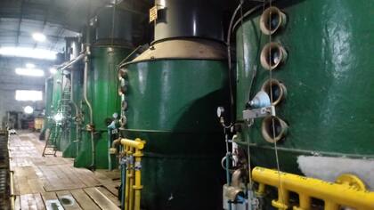 "Las máquinas son vetustas e ineficientes, la molienda nos daba un bagazo con mucha humedad, nos obligaba a usar madera nativa y había emanación de cenizas, San Javier tenía ceniza en todos los barrios en la zafra", dijo Gervasoni