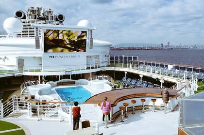 El crucero Diamond Princess, que a principios de año realizó un confinamiento forzoso