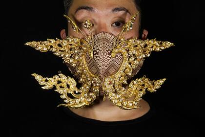 Una máscara que representa un templo tailandés