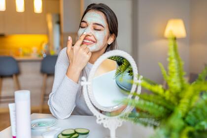 Las mascarillas son una buena forma de hidratar la piel.