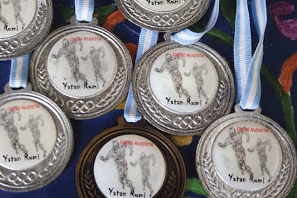 Las medallas para los participantes.