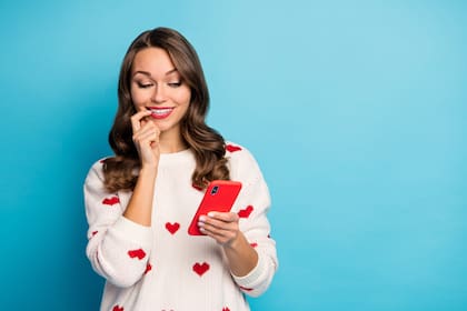 Las mejores frases para enviar por WhatsApp en el Día de los Novios