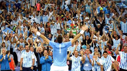 El festejo de Del Potro tras derrotar a croata Cilic en el cuarto punto de la final de la Copa Davis 2016, en Zagreb