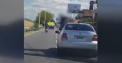 Las menores de edad, completamente expuestas