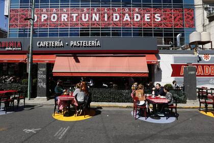 El corte del acceso vehicular de estas dos calles del centro de Belgrano forma parte de la segunda fase de la peatonalización planeada por el gobierno de la ciudad de Buenos Aires