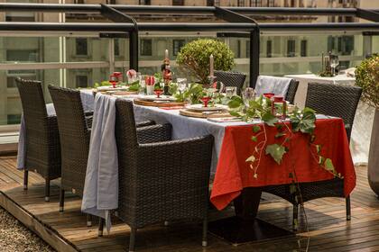 Las mesas son símbolo de unión pero también puede haber desacuerdos y tensiones