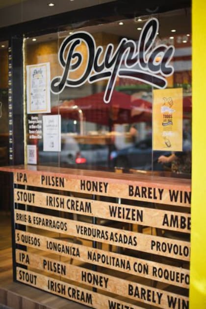 Las milanesas de Dupla son directamente brutales