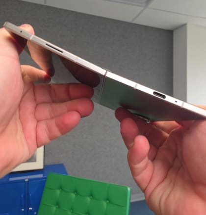Las mitades del Galaxy Z Fold7 de Samsung tienen apenas 4 mm de espesor