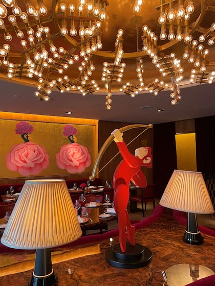 Las monas de Edgardo Giménez en el restaurante La Boca