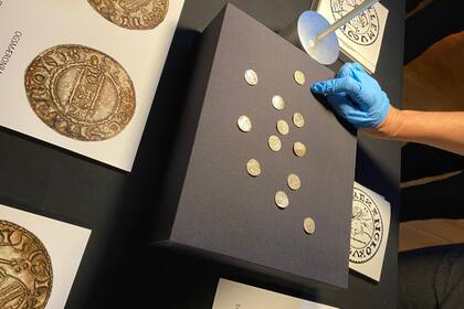 Las monedas tienen una valuación de 5,6 millones de dólares y serán exhibidas en los museos de Reino Unido