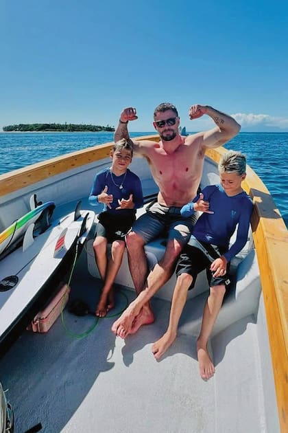 Las mujeres de la familia, Elsa Pataky e India Rose, no fueron de la partida.