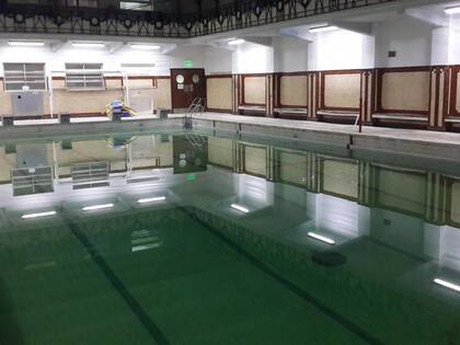 Las mujeres podrán acceder a la pileta de natación de Viamonte cuando los vestuarios femeninos estén terminados