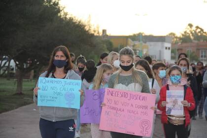 Las mujeres reclaman que no pueden dormir tranquilas por el miedo a que el hombre se aparezca en sus habitaciones durante la madrugada