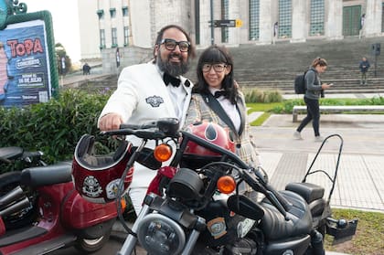 Las mujeres también acompañaron, como Noelia Torres con Esteban Samaniego