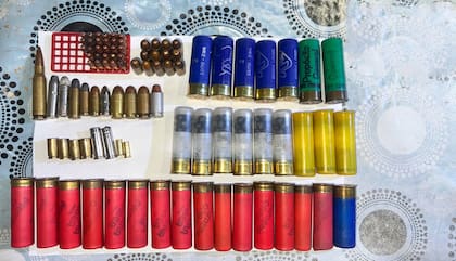 Las municiones encontradas en la casa