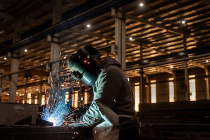 Las naves llave en mano triple AAA de IMB son grandes galpones con superficies divisibles que rondan los 250 mil dólares y que ofrecen una renta de dos dígitos.