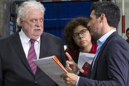 Las negociaciones del Ministerio de Salud primero se enfocaron en AstraZéneca, luego hacia Pfizer y finalmente apuntaron hacia Rusia