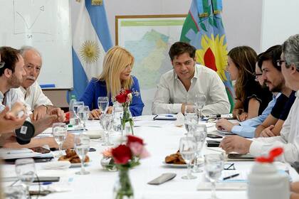 Las negociaciones fueron ayer el eje de la reunión del gabinete bonaerense