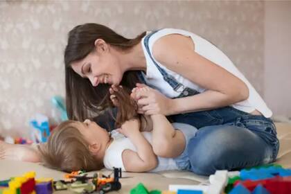 Las niñeras y cuidadores de adultos reciben en marzo el último aumento acordado en el más reciente acuerdo paritario