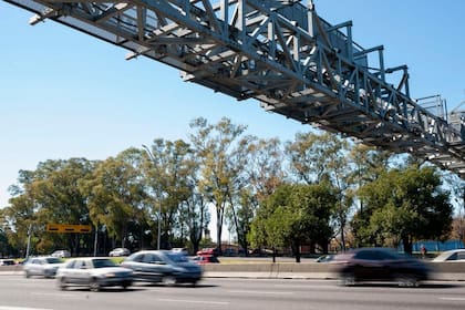 Las nuevas cámaras instaladas en la General Paz se activarán hoy