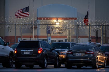 Las nuevas instalaciones del ICE en El Paso tendrían capacidad para albergar hasta 8500 personas