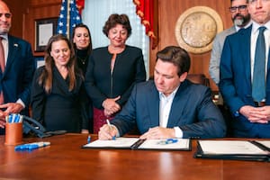 Las nuevas leyes que firmó DeSantis en Florida